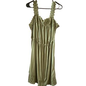 Women’s Green MIDI Dress